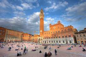 Liberismo/ E’ meglio il modello economico Siena o l’economia di mercato?
